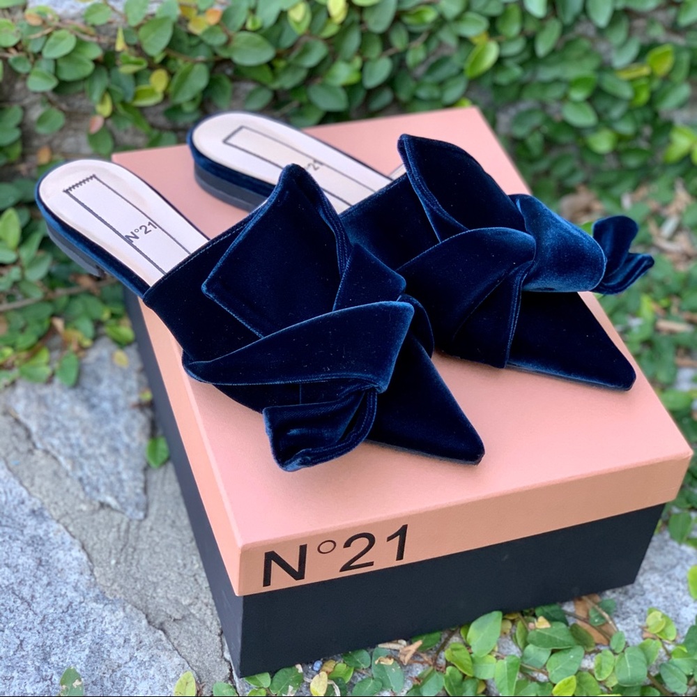 New! No 1 Velvet Mules